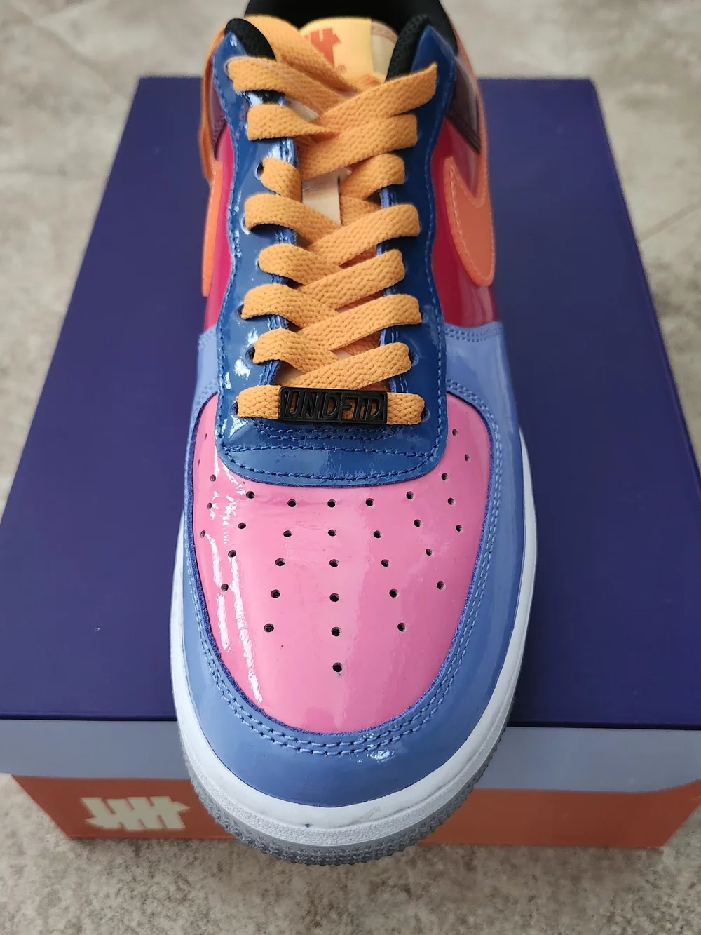 DV 5255-200 Undefeated x Nike Air Force 1 Low 